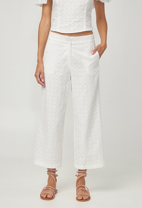 Trousers with cutworl embroidery