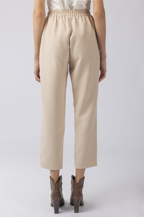 High-waisted trousers with drawstring