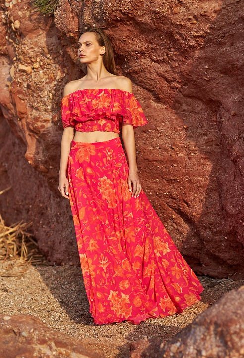 Maxi skirt with flowers