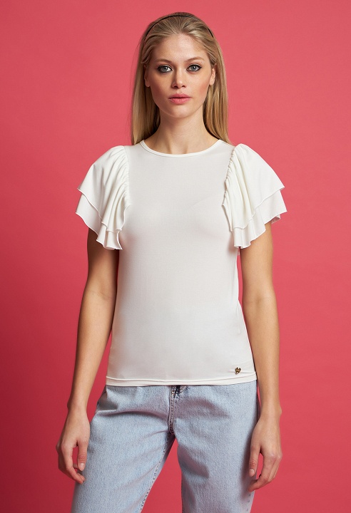 Elastic blouse with ruffles