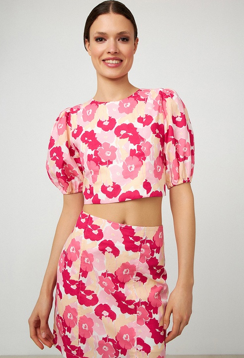 Printed top with open back