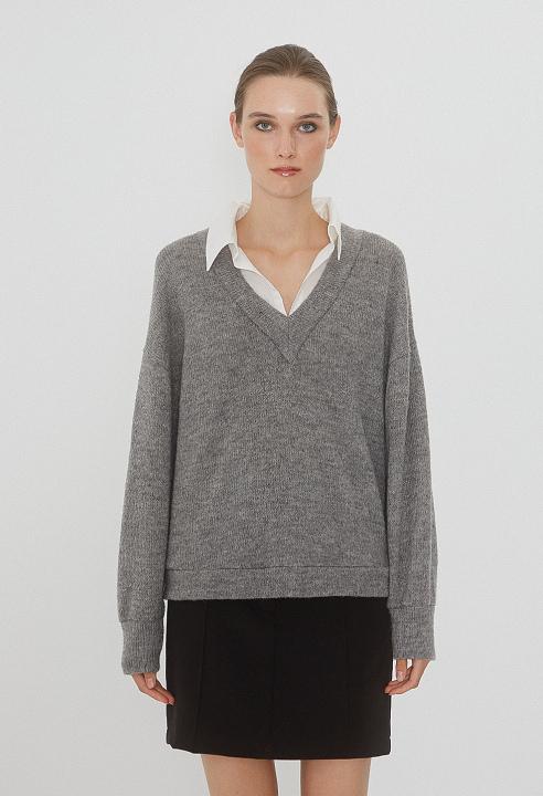 Knitted blouse combined with poplin