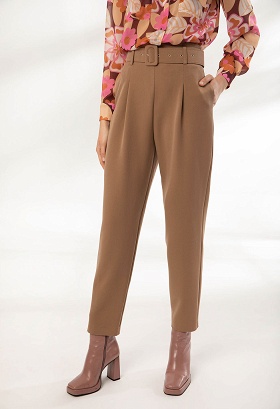 Tailored trousers with belt