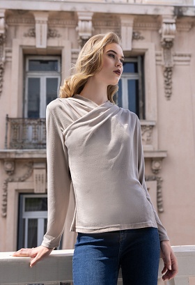Knitted draped top