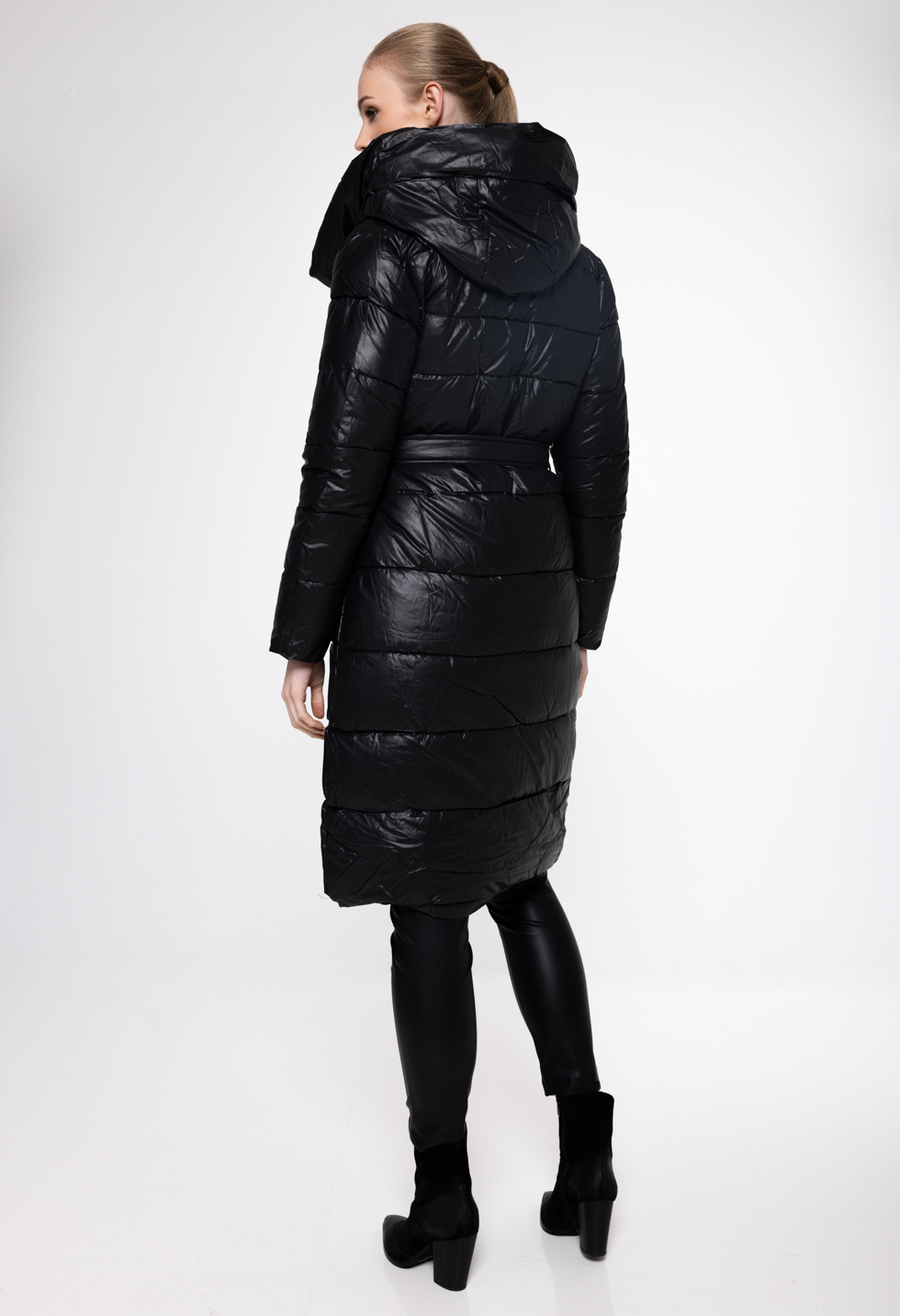 Long quilted jacket with belt