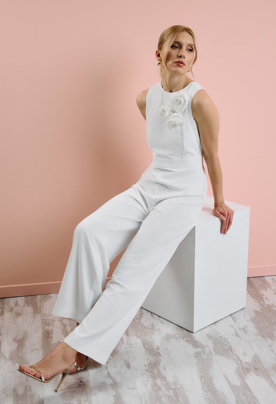 Floral-shoulder jumpsuit