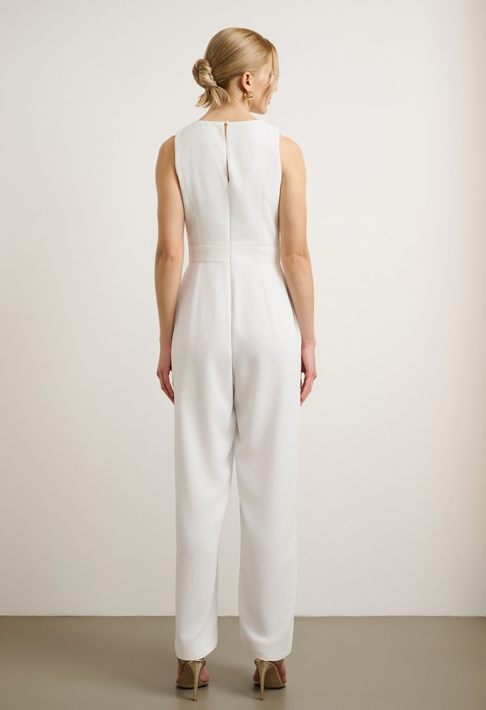 Floral-shoulder jumpsuit