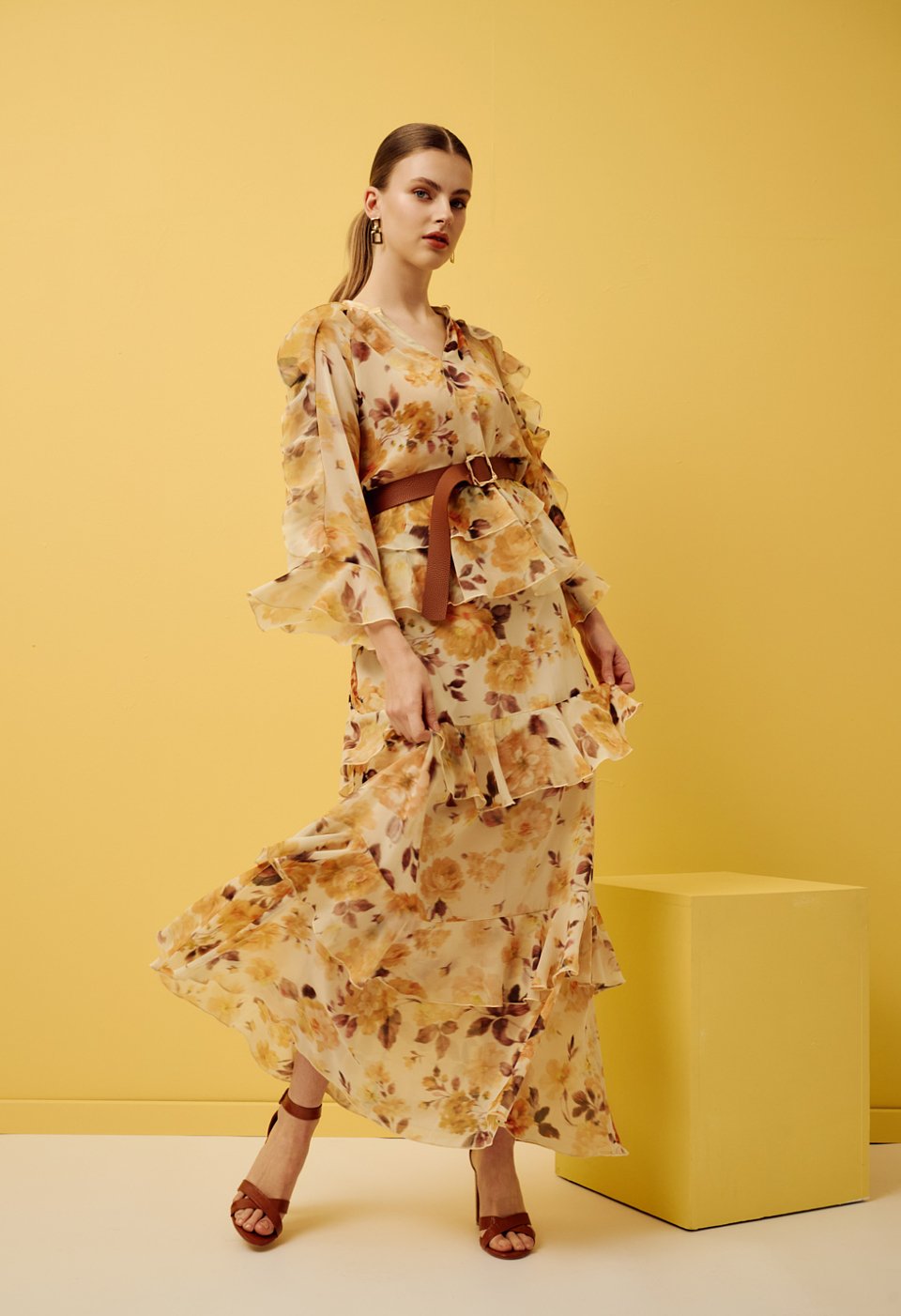 Floral maxi skirt with ruffles