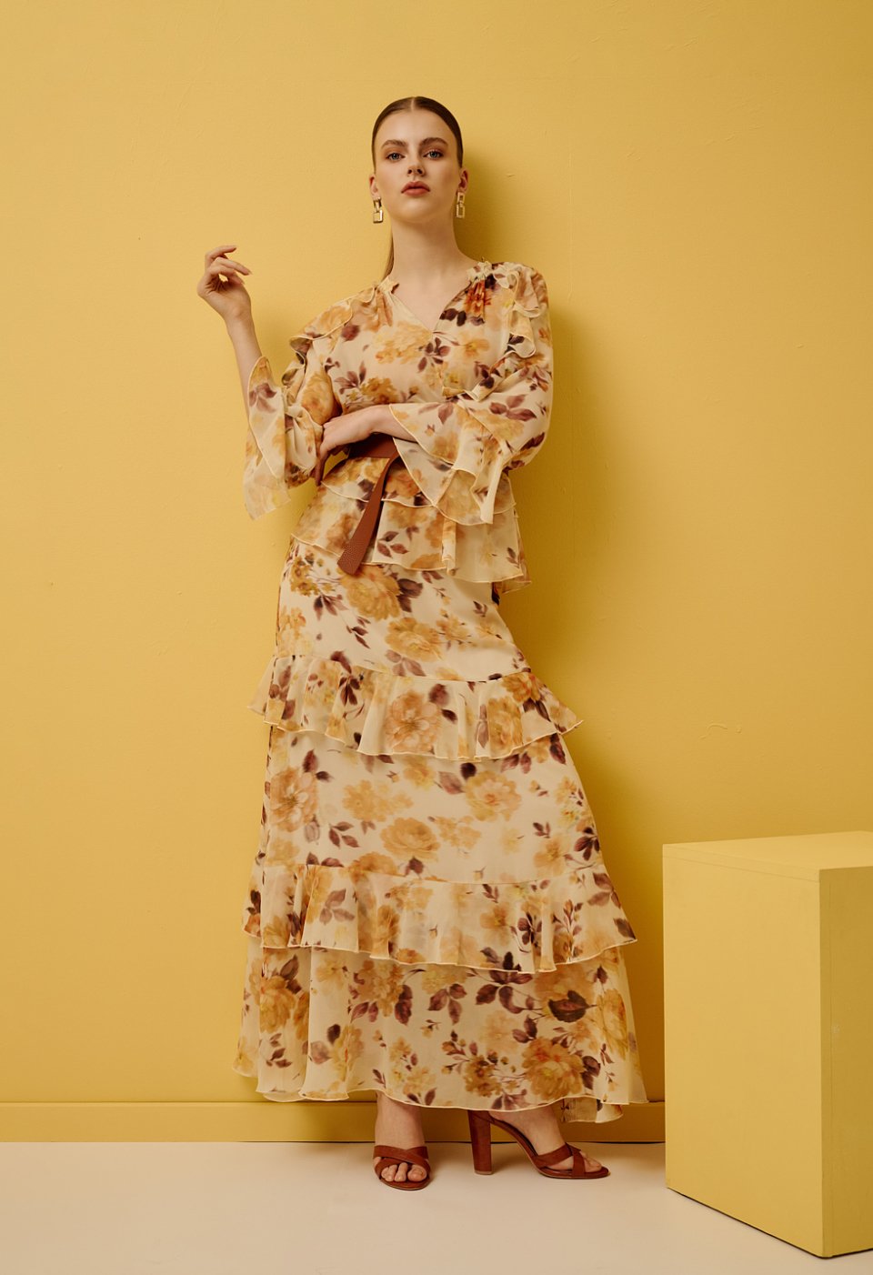 Floral maxi skirt with ruffles