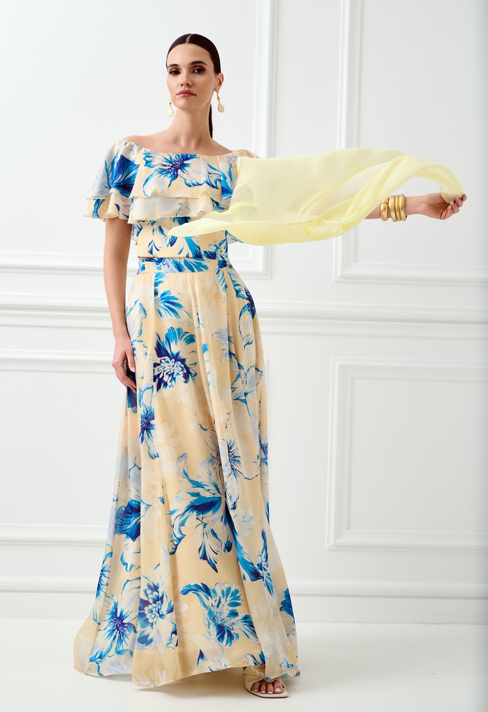 Maxi floral skirt in a pastel yellow shade