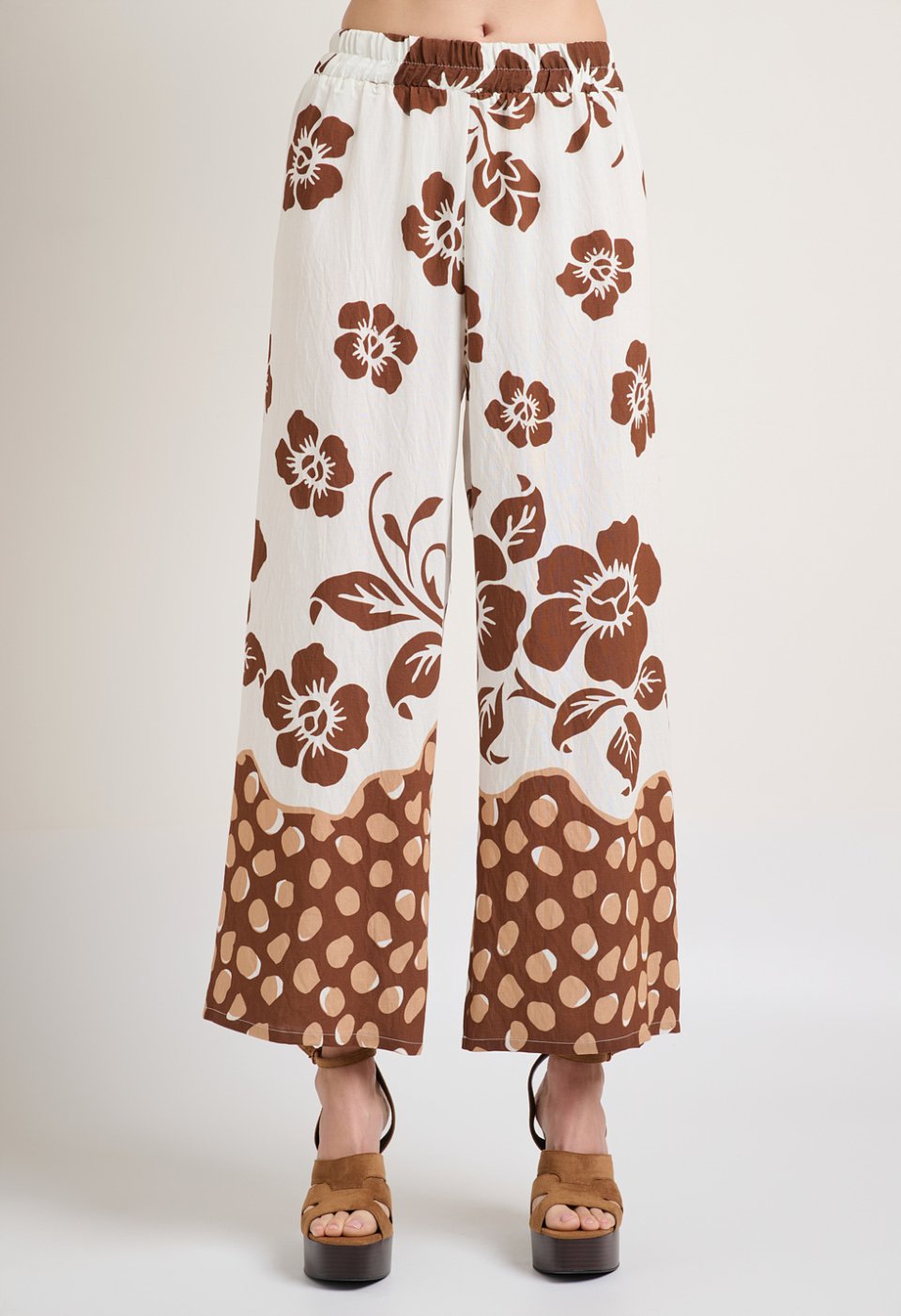 Σετ μπλούζα και παντελόνα σε floral print