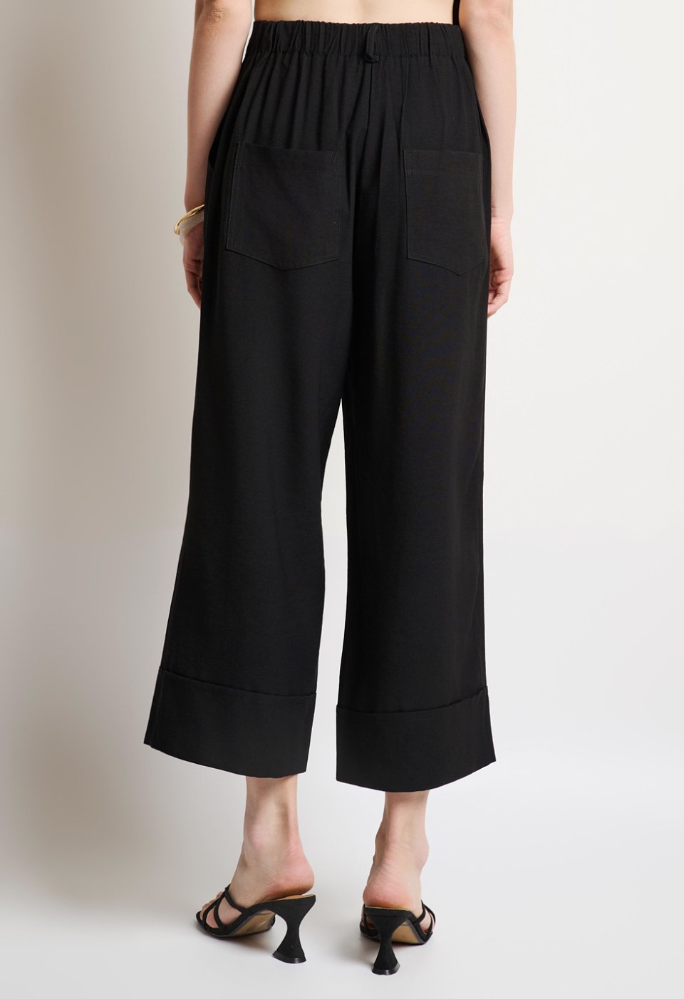 Vest and culotte pants set