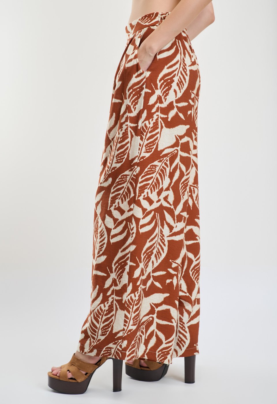 Σετ Τοπ Κρουαζέ & Παντελόνα με Καφέ Tropical Print
