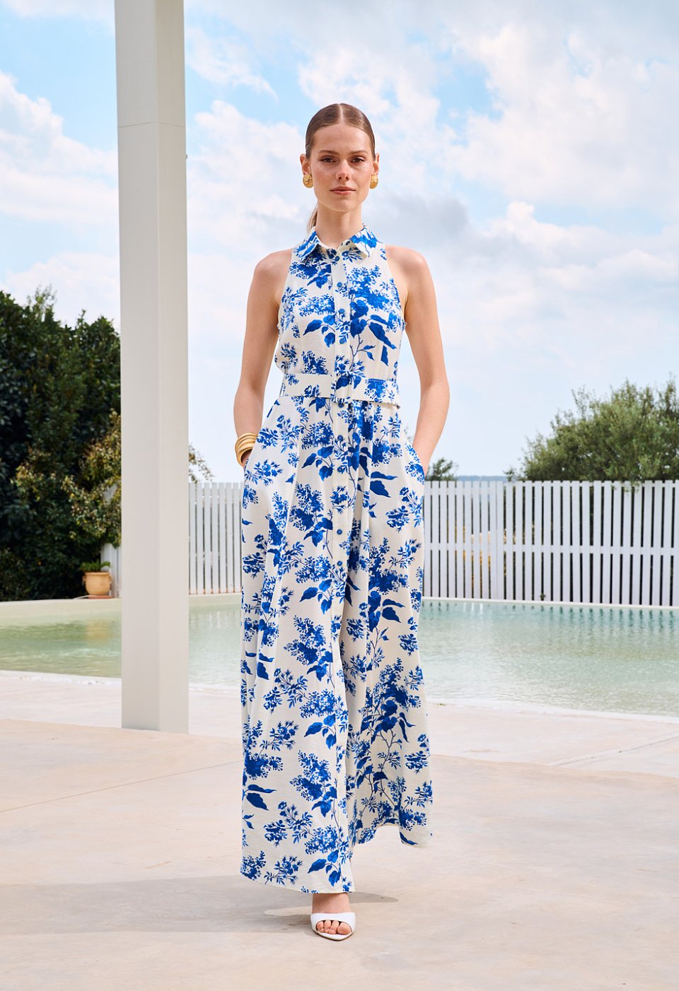 Maxi shirt dress with a floral pattern