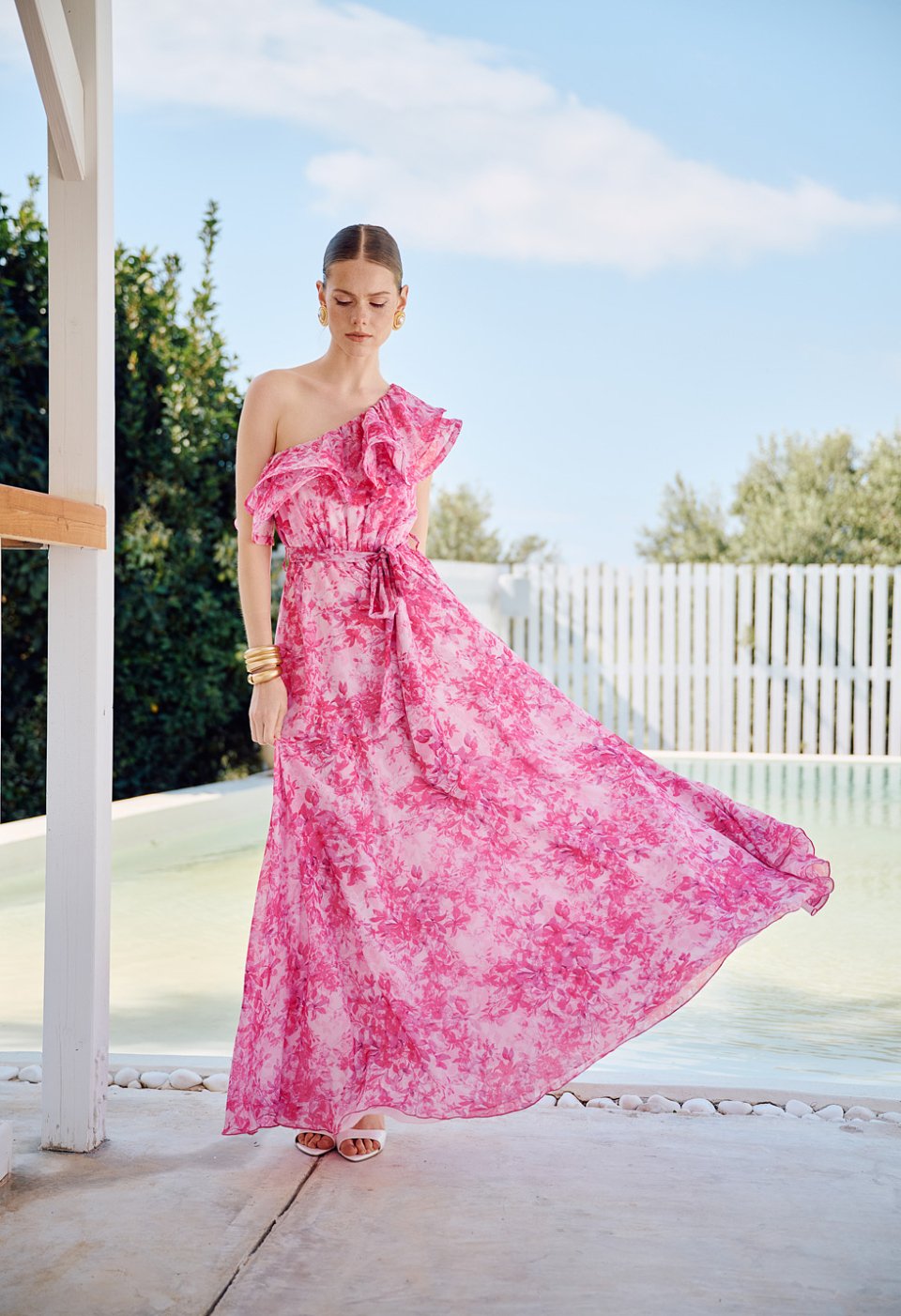 Maxi φόρεμα one shoulder με βολάν