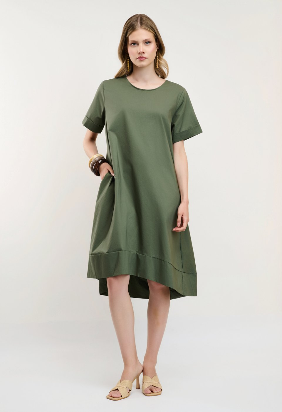 Oversized midi φόρεμα με τσέπες χακί