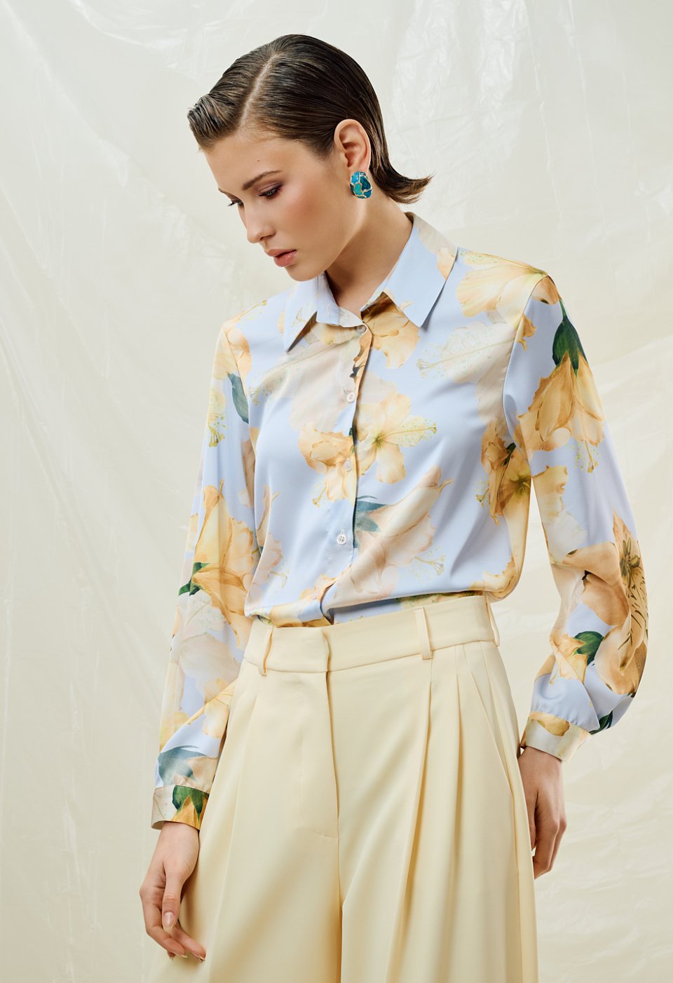 Satin printed shirt with collar