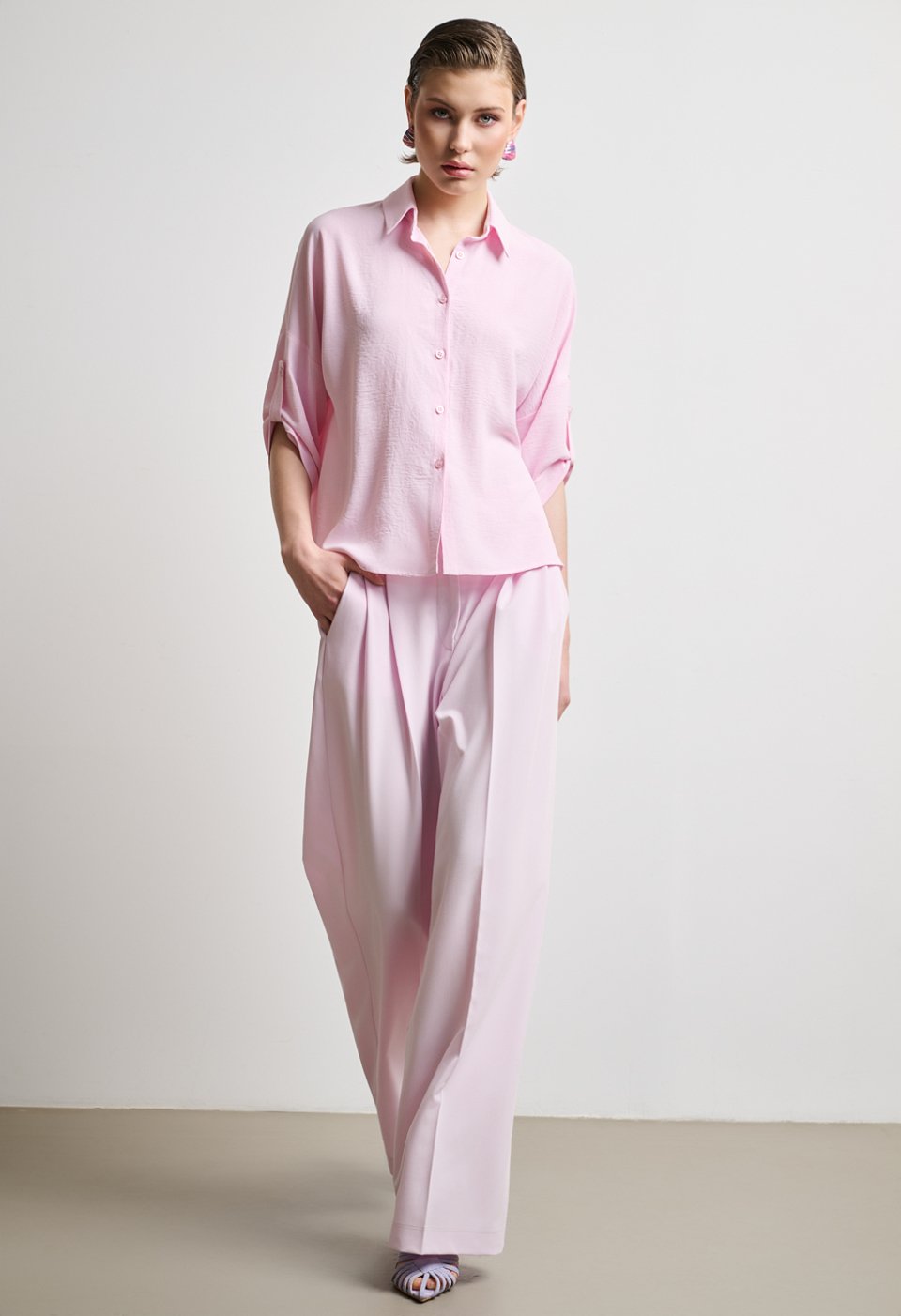 Pink oversized short-sleeve shirt