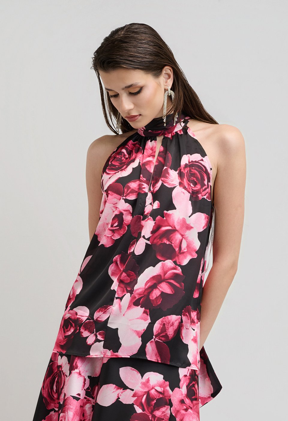 Floral satin halter top με δέσιμο