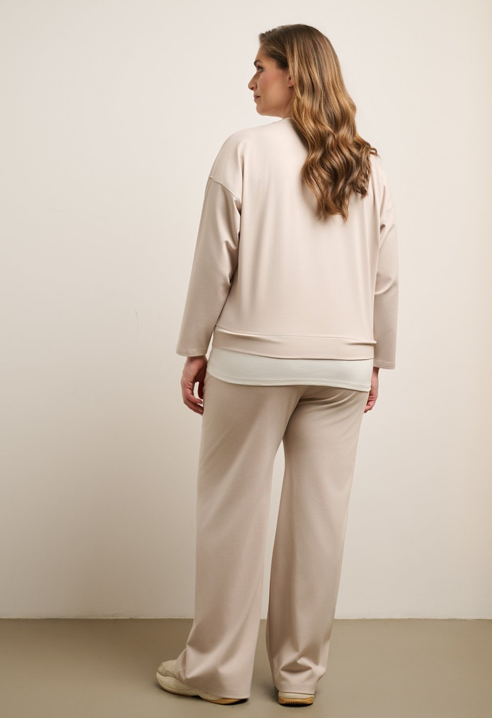 Sweatshirt and joggers set with stripe detail