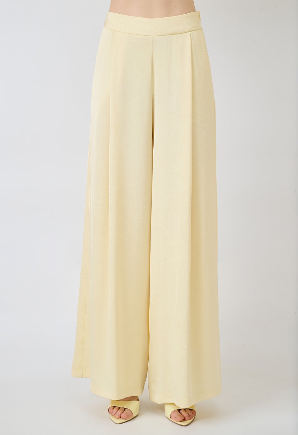 High-waisted wide-leg trousers