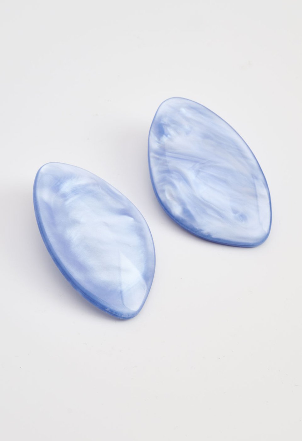 Marble-effect earrings