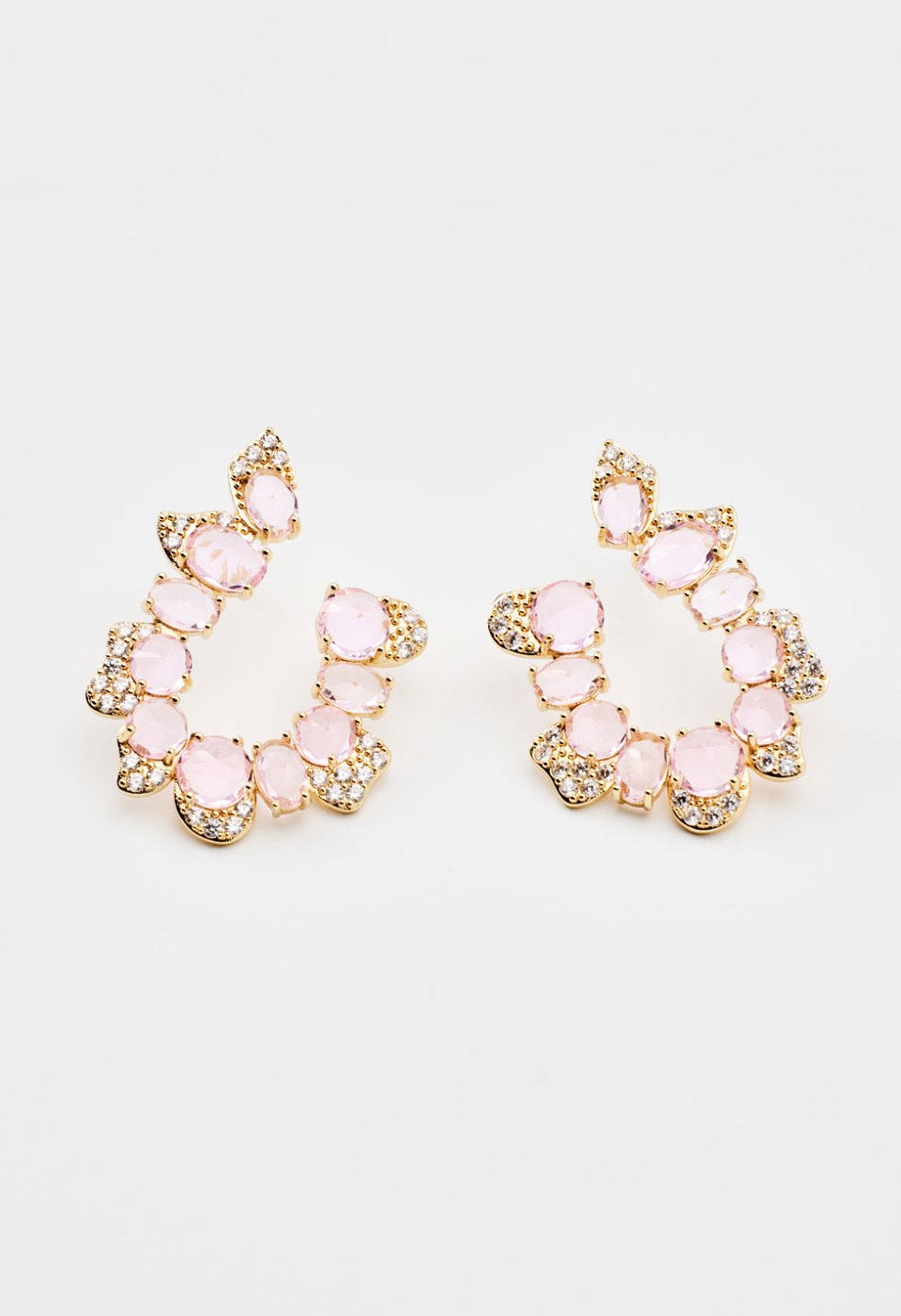 Semi-circular earrings with pink stones
