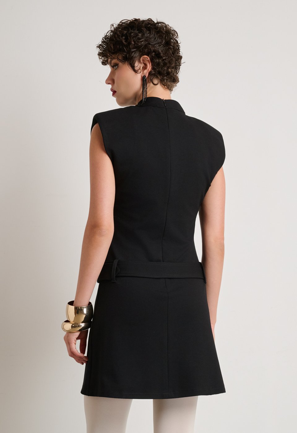 Short dress with belt