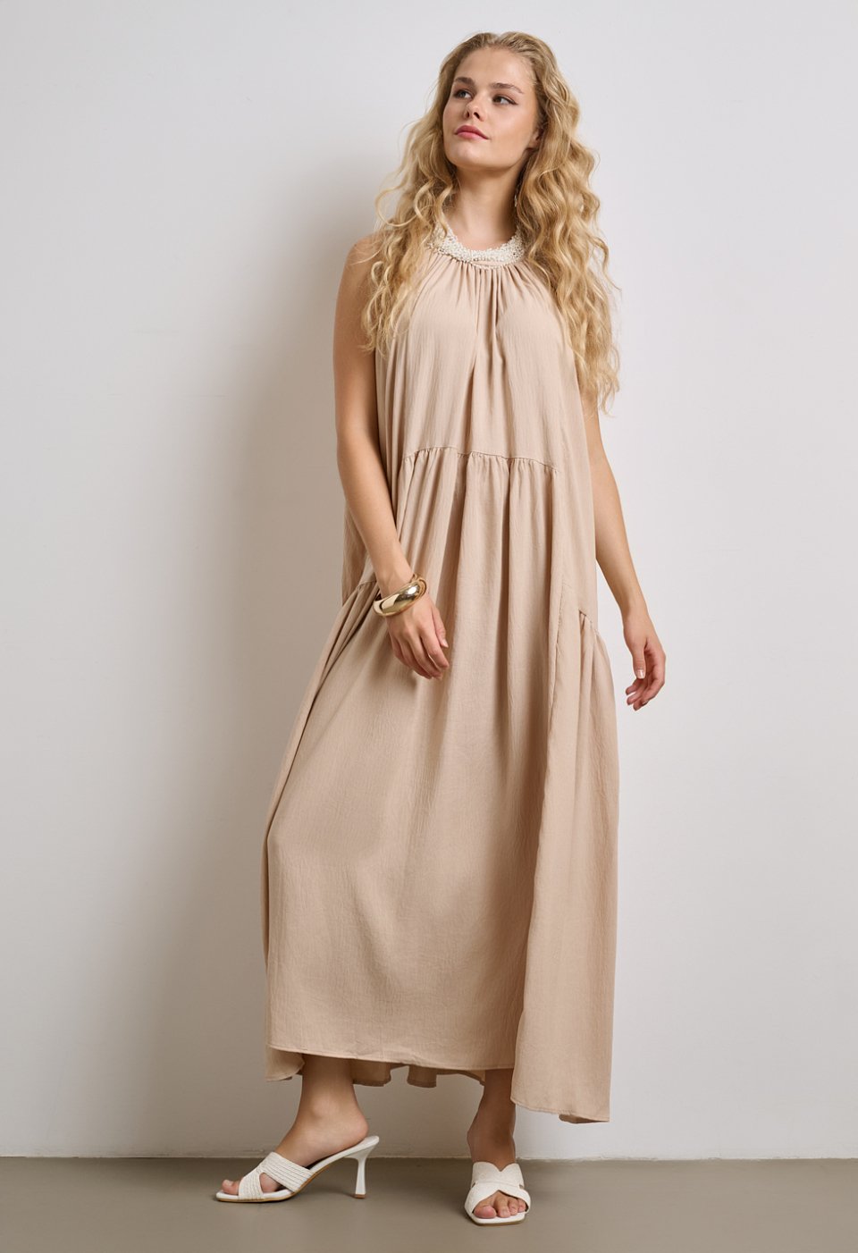 Flowy dress with halter neckline