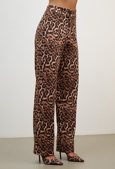 Straight-leg leopard-print trousers