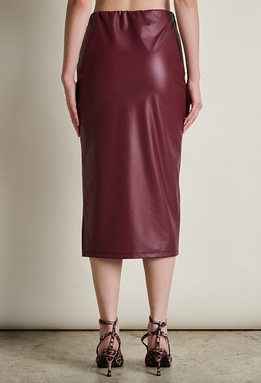 Skirt with leather effect and ruching
