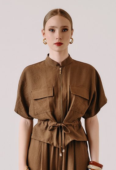 Set with a zip-up jacket and cargo trousers