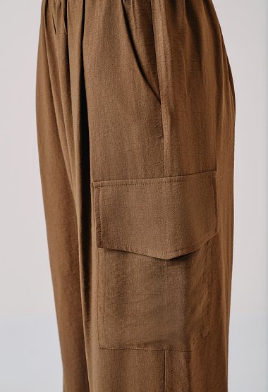 Set with a zip-up jacket and cargo trousers