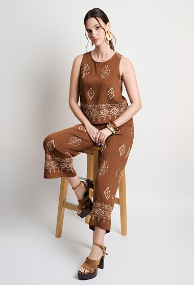 Boho printed set featuring a top and wide-leg trousers in brown tones