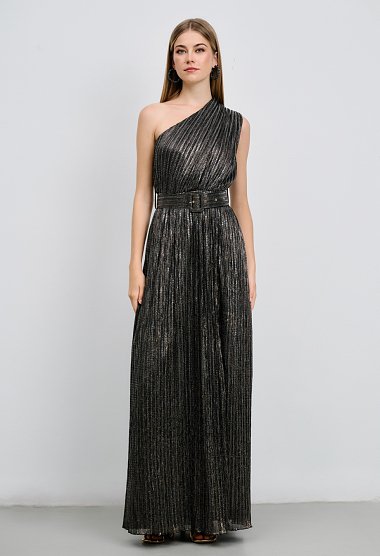Long one-shoulder dress