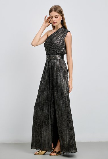 Long one-shoulder dress