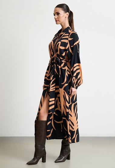 Printed dress with buttons and belt