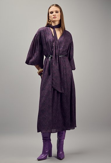 Long printed dress with belt
