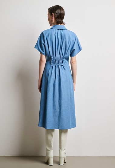 Midi dress with short sleeves and A-line silhouette