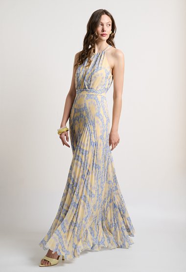 Pleated maxi dress with print and halter neckline