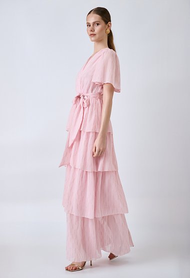Maxi dress with ruffles and a belt
