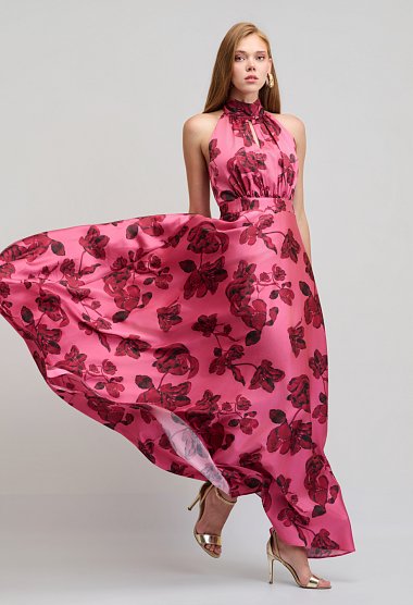 Floral maxi αμπιγιέ φόρεμα με halter λαιμό και δέσιμο