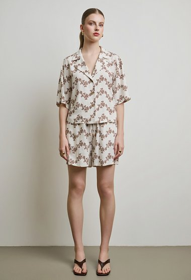Short-sleeve printed shirt