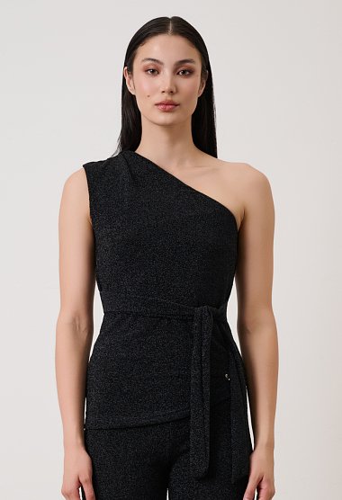 One-shoulder top with belt