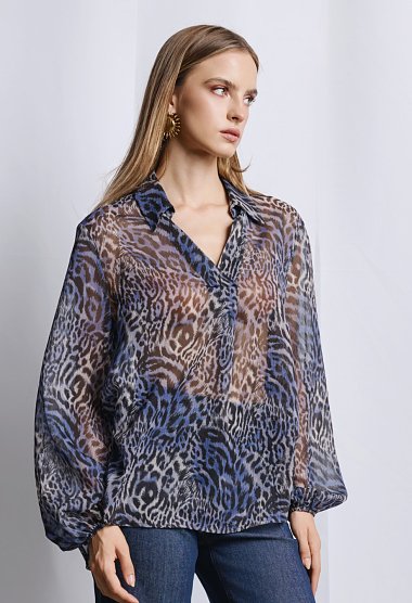 Blouse with animal print
