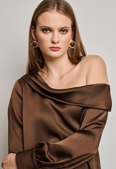 One-shoulder satin blouse