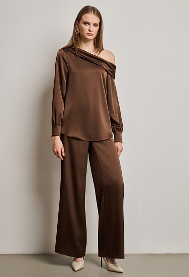 One-shoulder satin blouse
