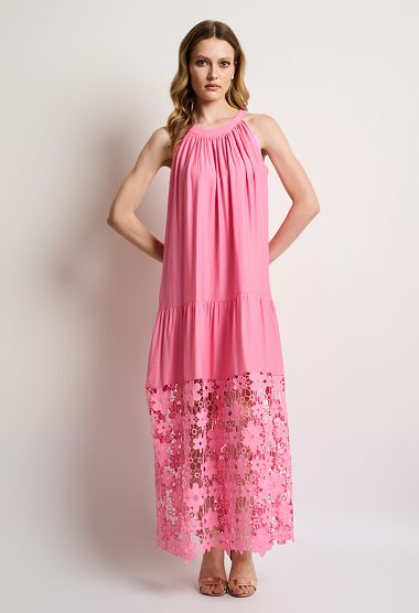 Maxi φόρεμα halter με δαντελένιο τελείωμα