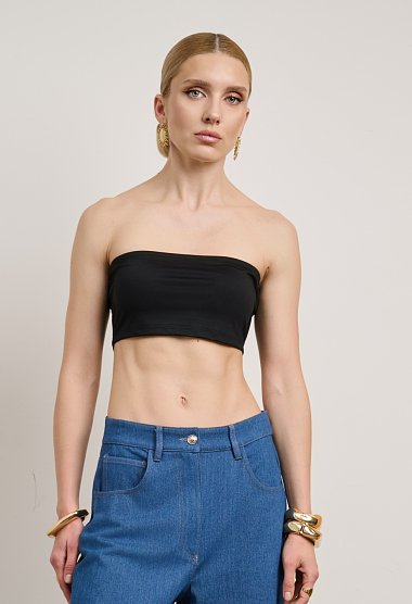 Elastic strapless top