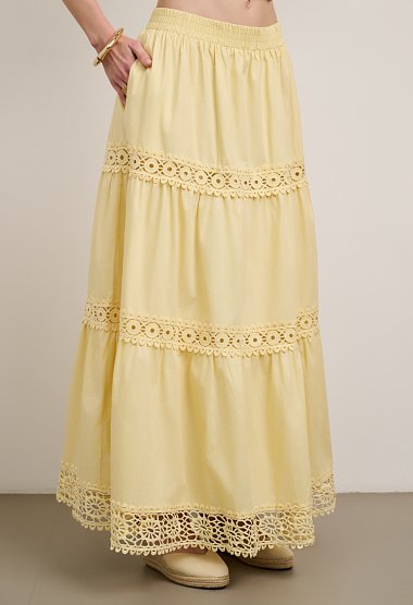Maxi skirt with lace details
